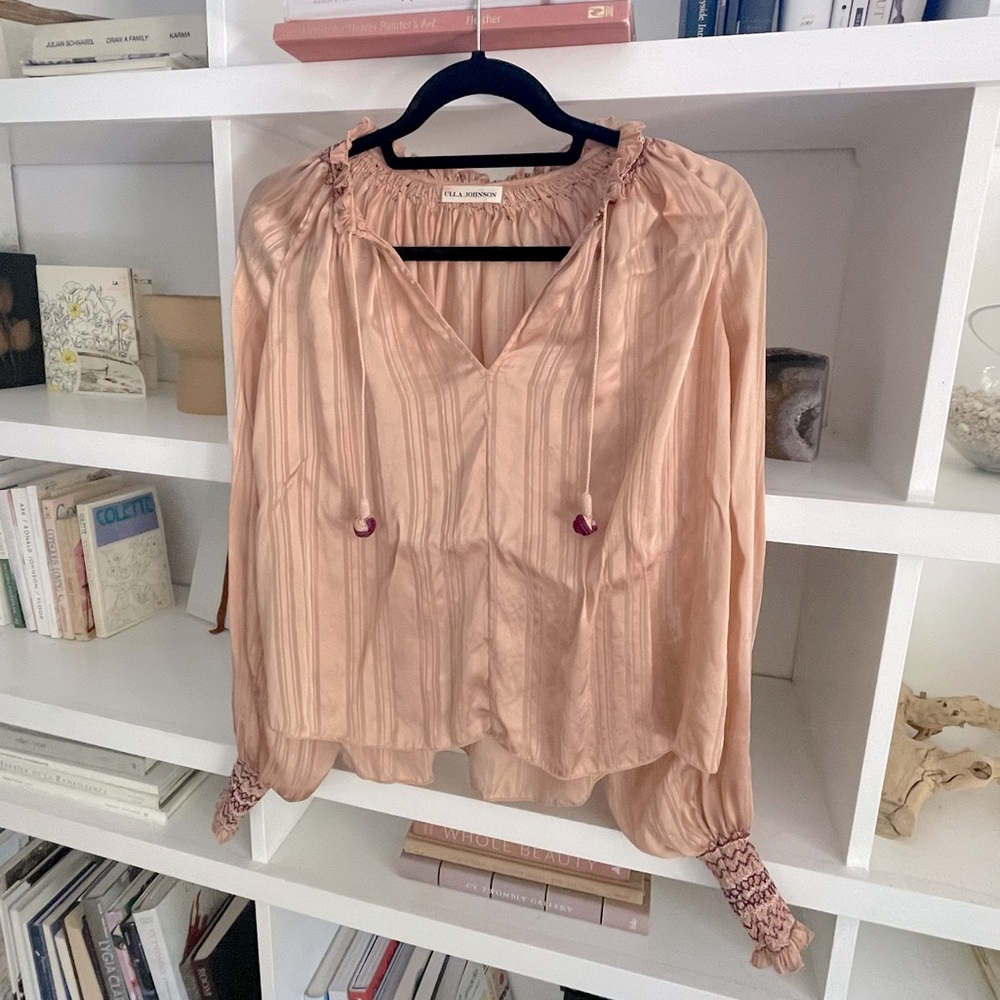 Silk Ulla Johnson Peasant top with great detail